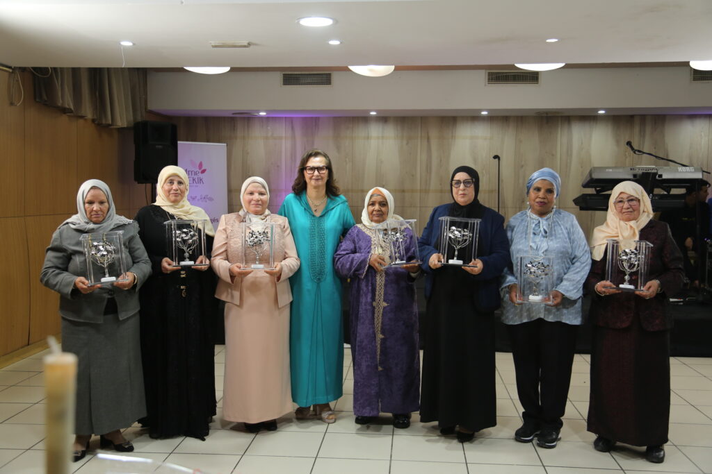 Ceremony in honor of retired staff